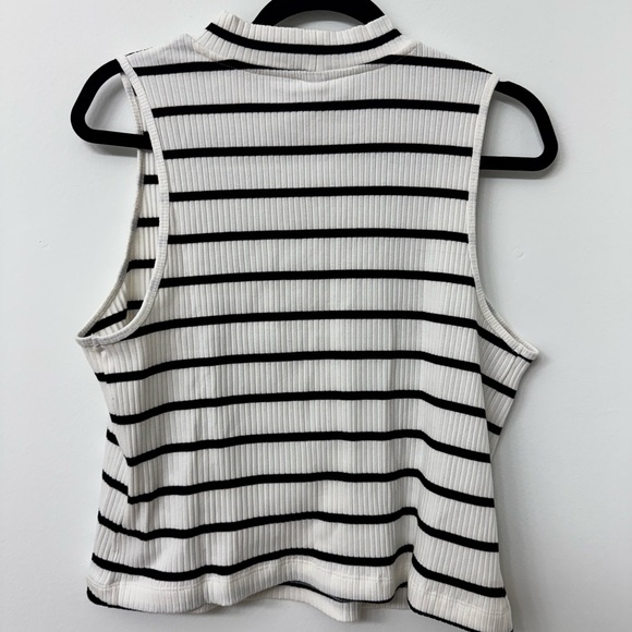 NWT Old Navy Ribbed Tank Top Size 2X - Picture 2 of 3